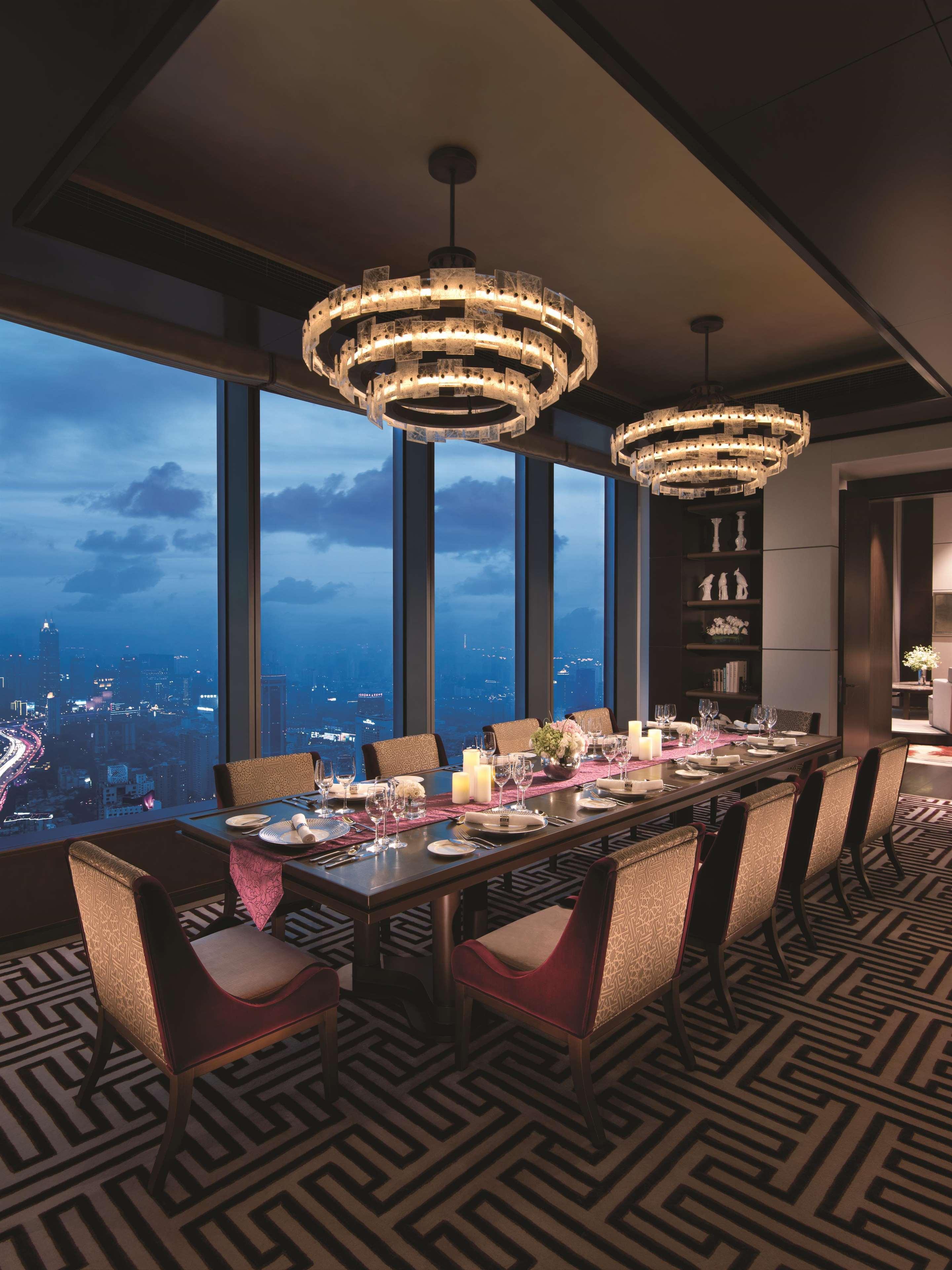 Jing An Shangri-la, 5*